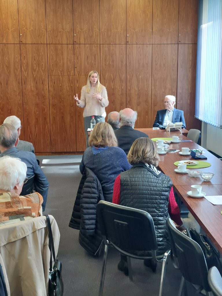 Karoline Czychon bei der Senioren-Union Hannover